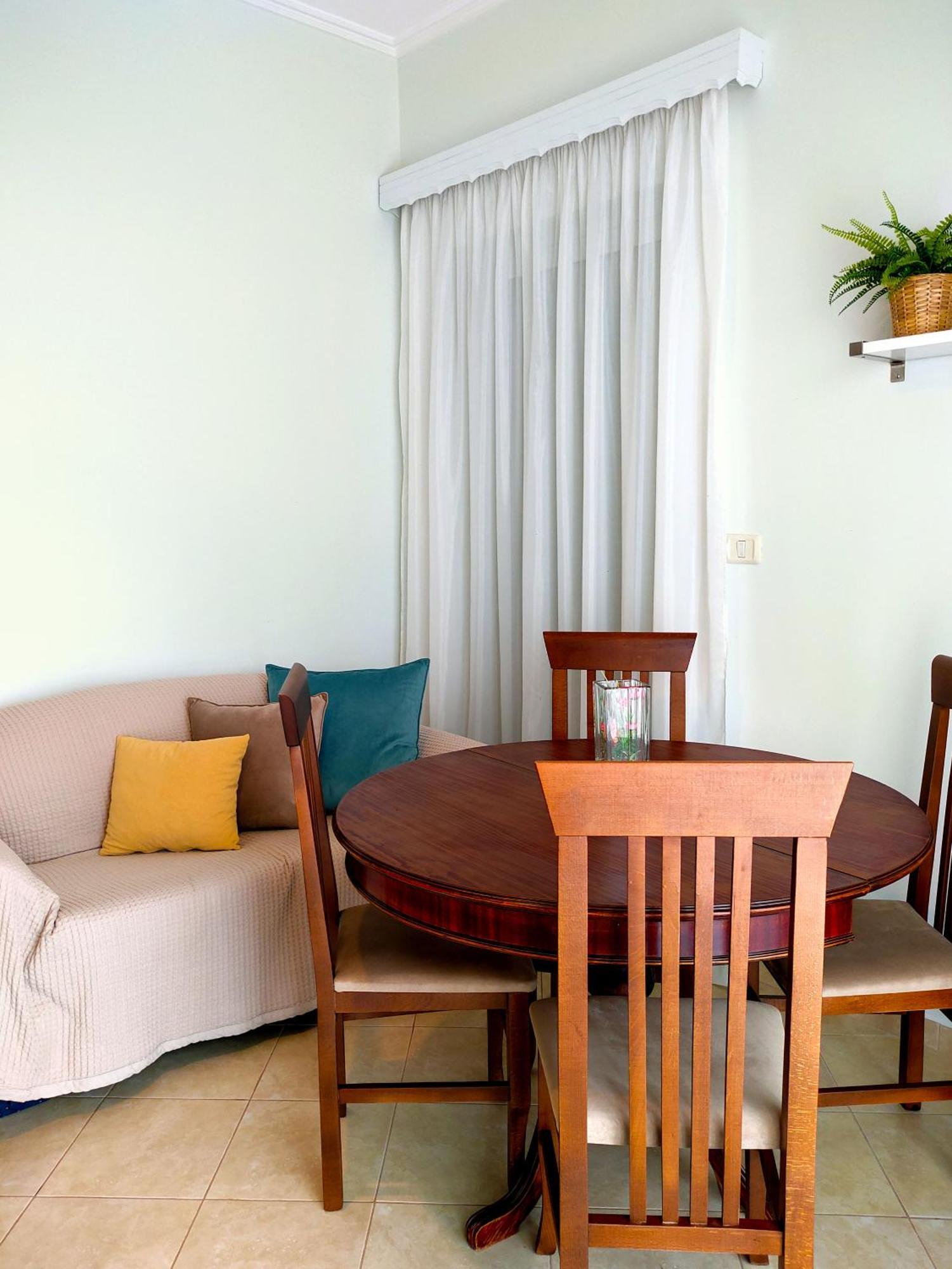 Two-bedroom appartment Sarandë Buitenkant foto