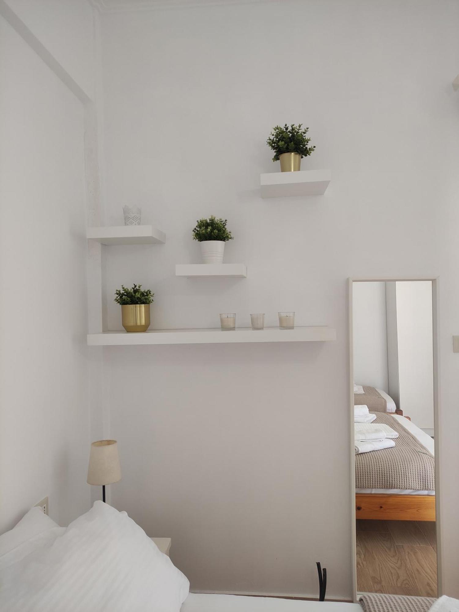 Two-bedroom appartment Sarandë Buitenkant foto