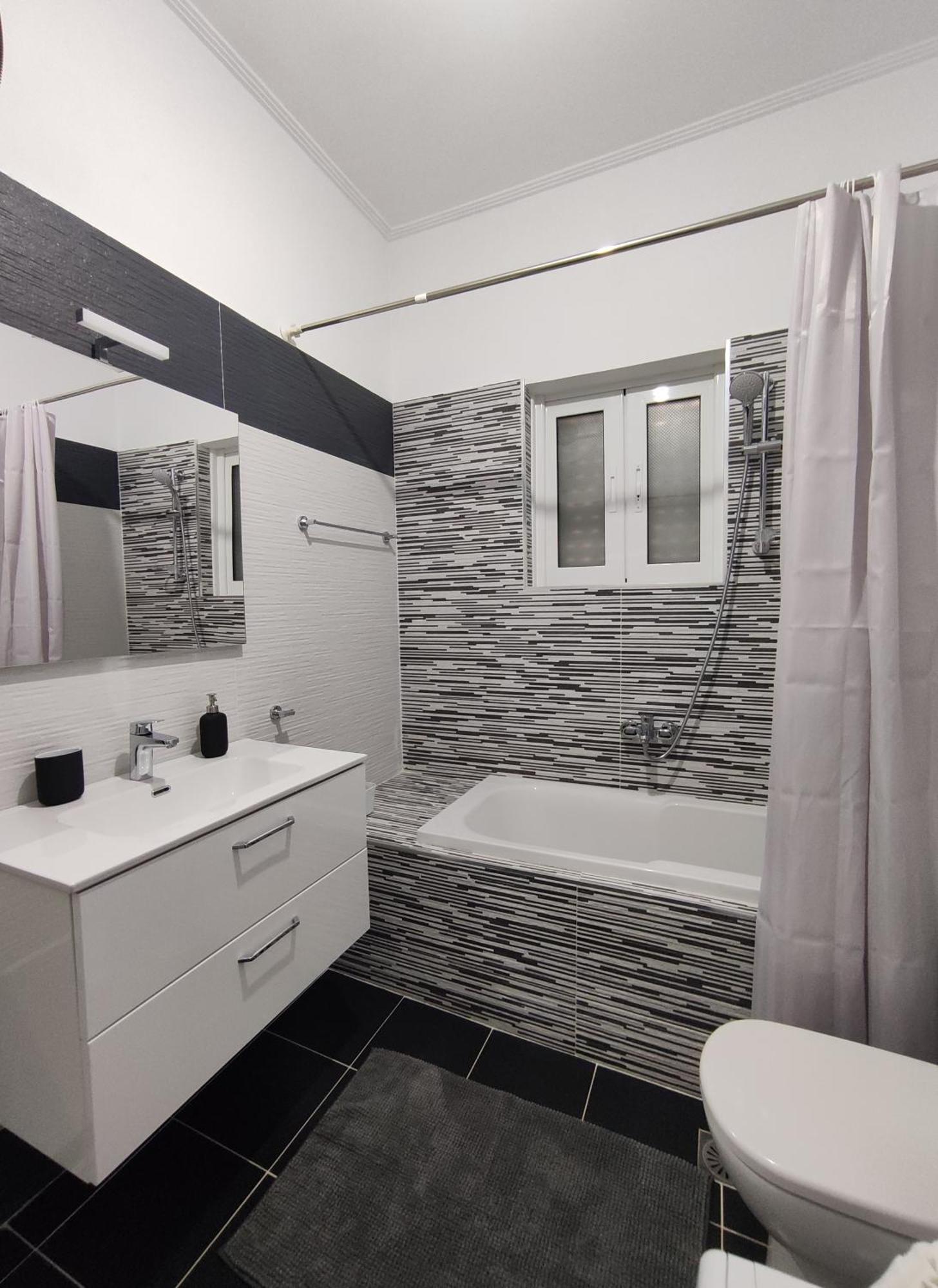 Two-bedroom appartment Sarandë Buitenkant foto