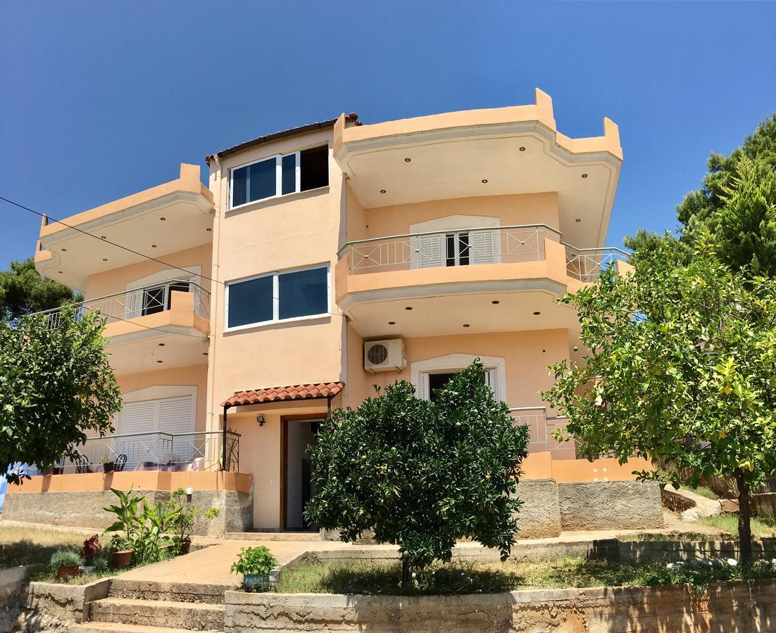 Two-bedroom appartment Sarandë Buitenkant foto